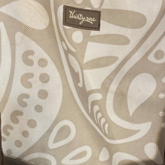 Thirty One large zip top carry all - Picture 9 of 9